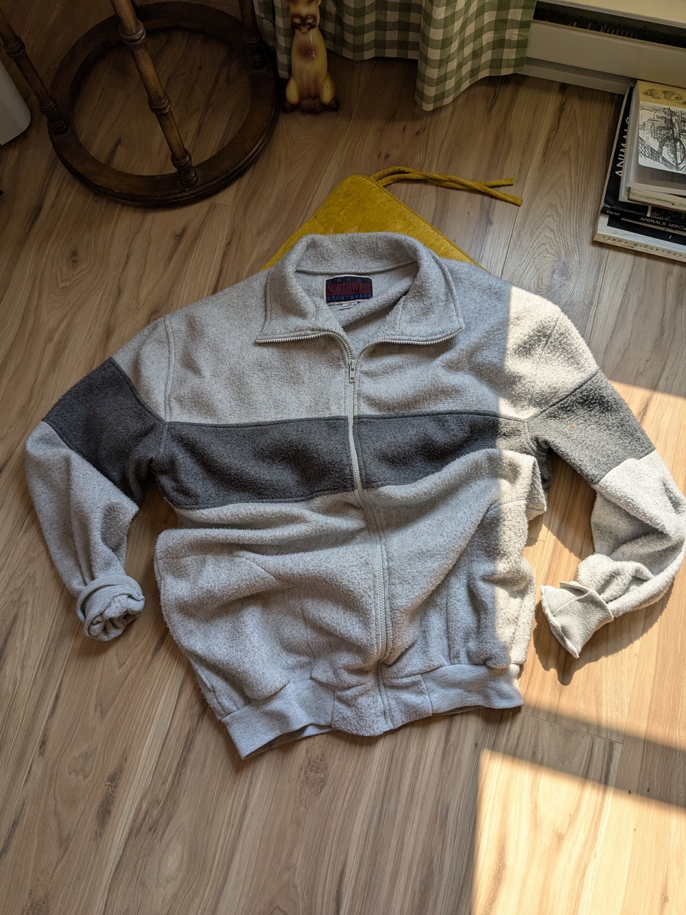 Vtg 90's Great Northwest Sportswear Zip Up Sweatshirt